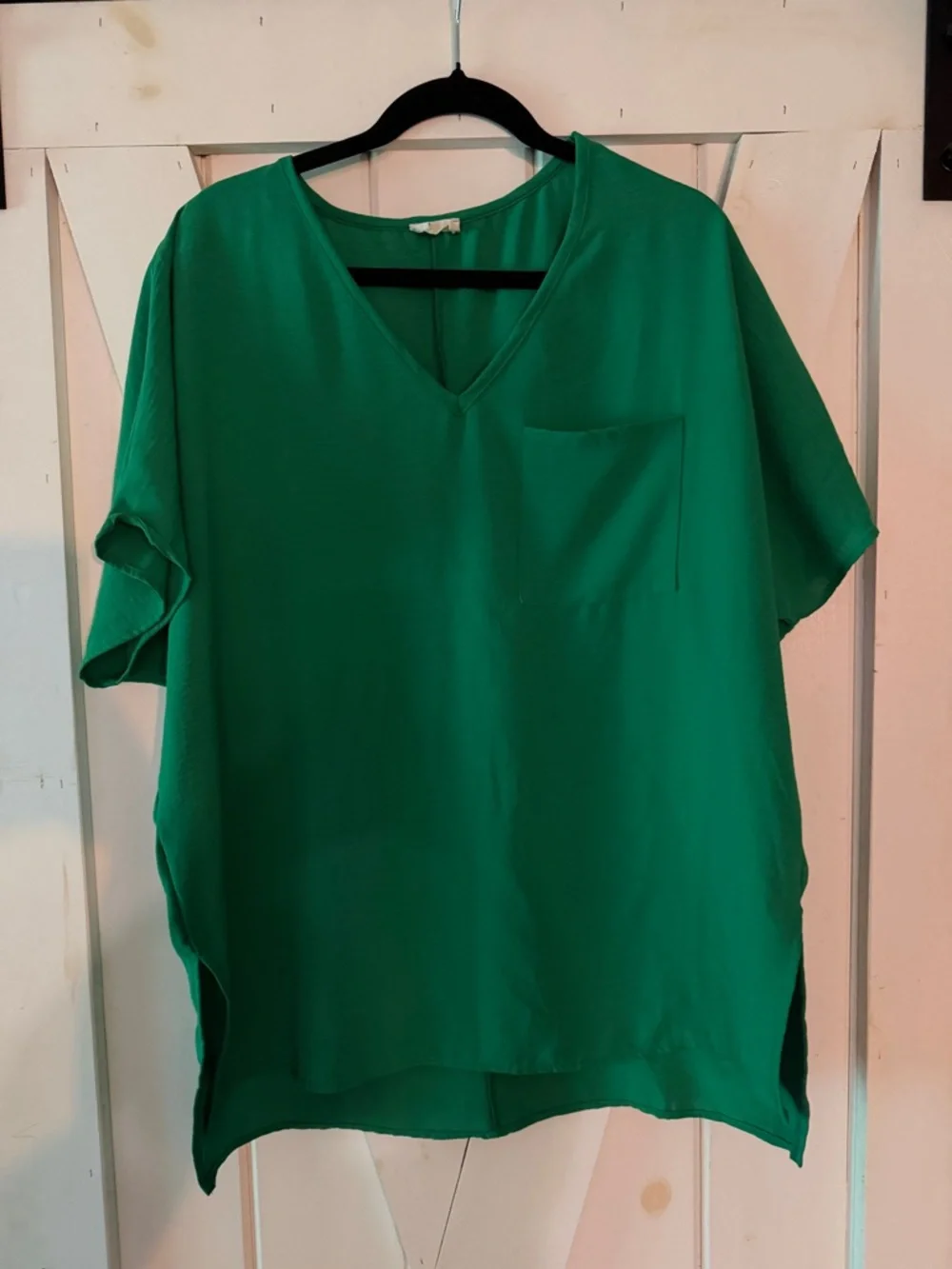 BiBi Emerald V-Neck Pocket Tunic - Picture 1 of 4